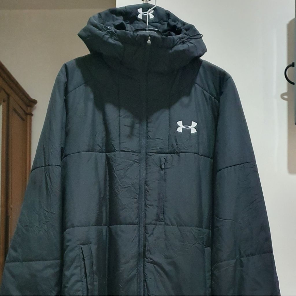 Jaket Under Armour Hoodie Hitam