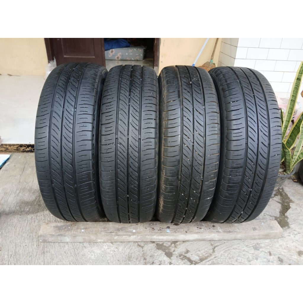 Ban Dunlop 175/65 R14