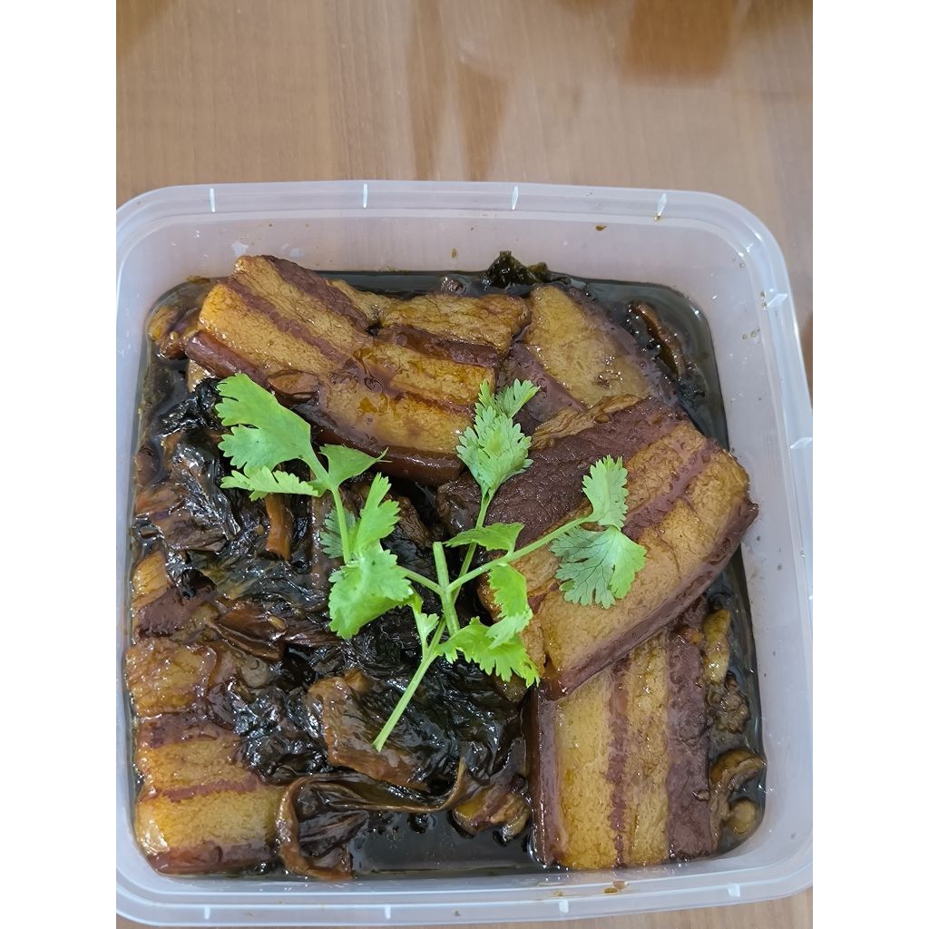 Babi Hong sayur asin kering