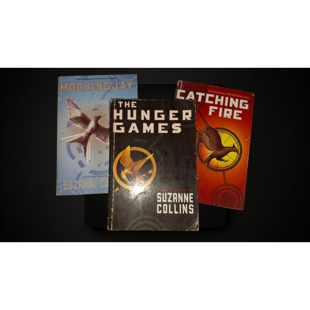 SET HUNGER GAMES / MOCKINGJAY / CATCHING FIRE ENGLISH ORIGINAL PRELOVED