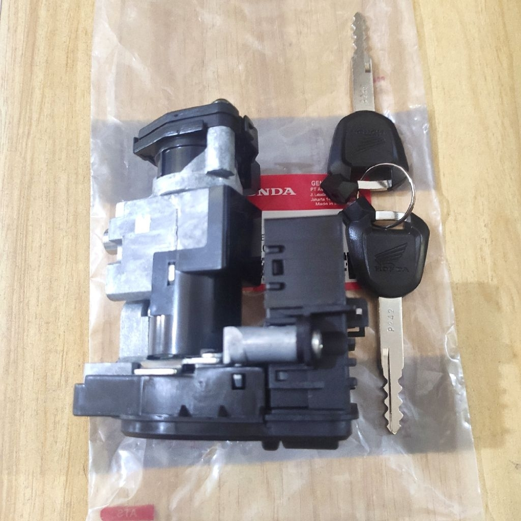 KUNCI KONTAK PCX CBU 150 2010 THAILAND K97 KEYSET PCX CBU THAILAND 2010