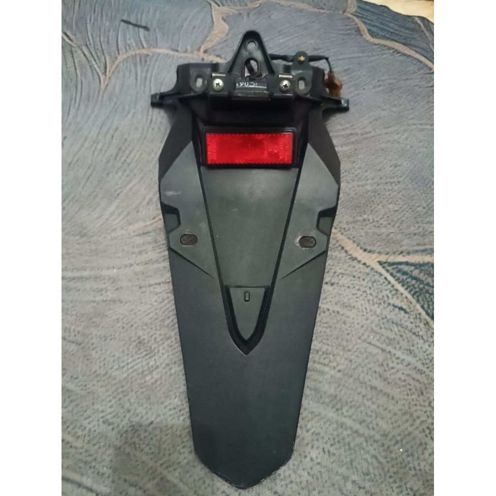 SPAKBOR BELAKANG FENDER RR HONDA PCX CBU 2014 - 2017 KODE K35