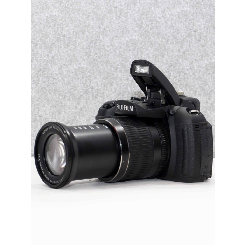 KAMERA PROSUMER FUJIFILM HS 25 EXR - BEKAS FUNGSI NORMAL - SIAP PAKAI - COD SOLO