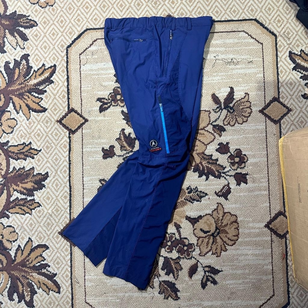 CELANA OUTDOOR CELANA HIKING KOLON SPORT