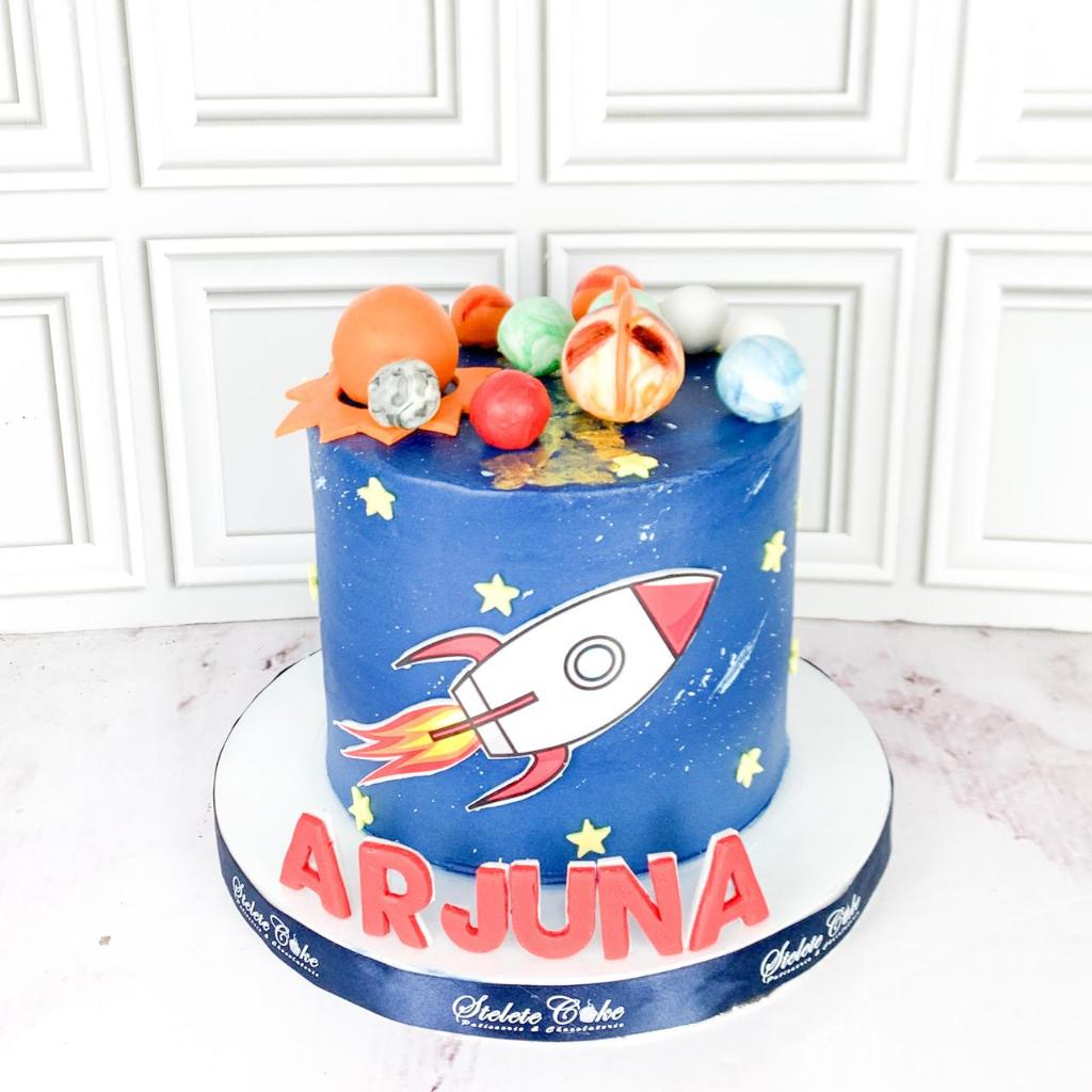 Kue Ulang Tahun/Birthday Cake/kue Ultah Tema Astronot/Astronot Cake/Cake tema planet