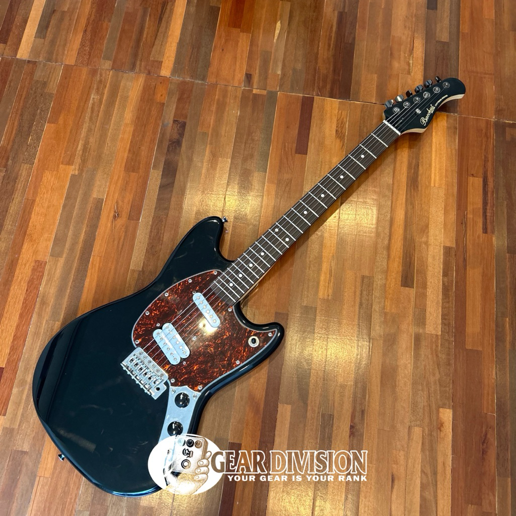 Gitar bacchus universe series BMS mustang