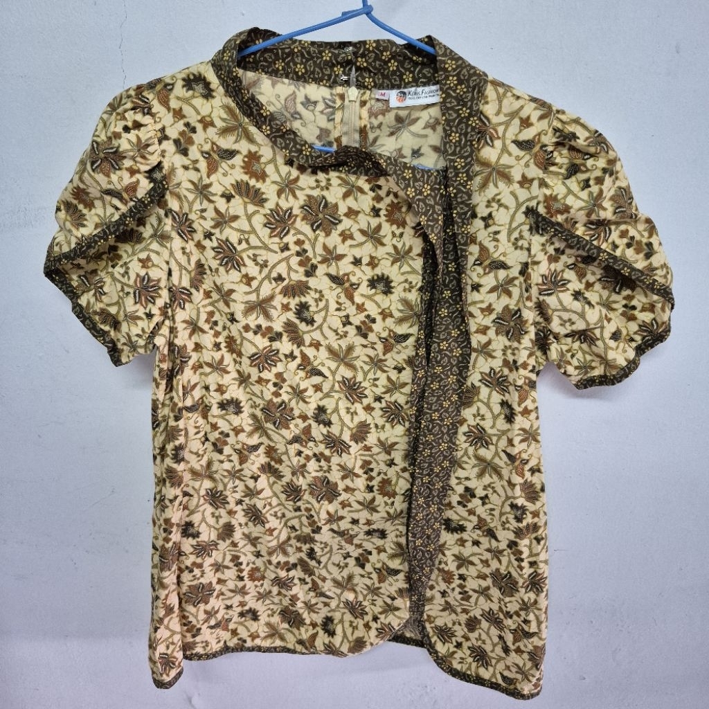 atasan batik keris kuning wanita