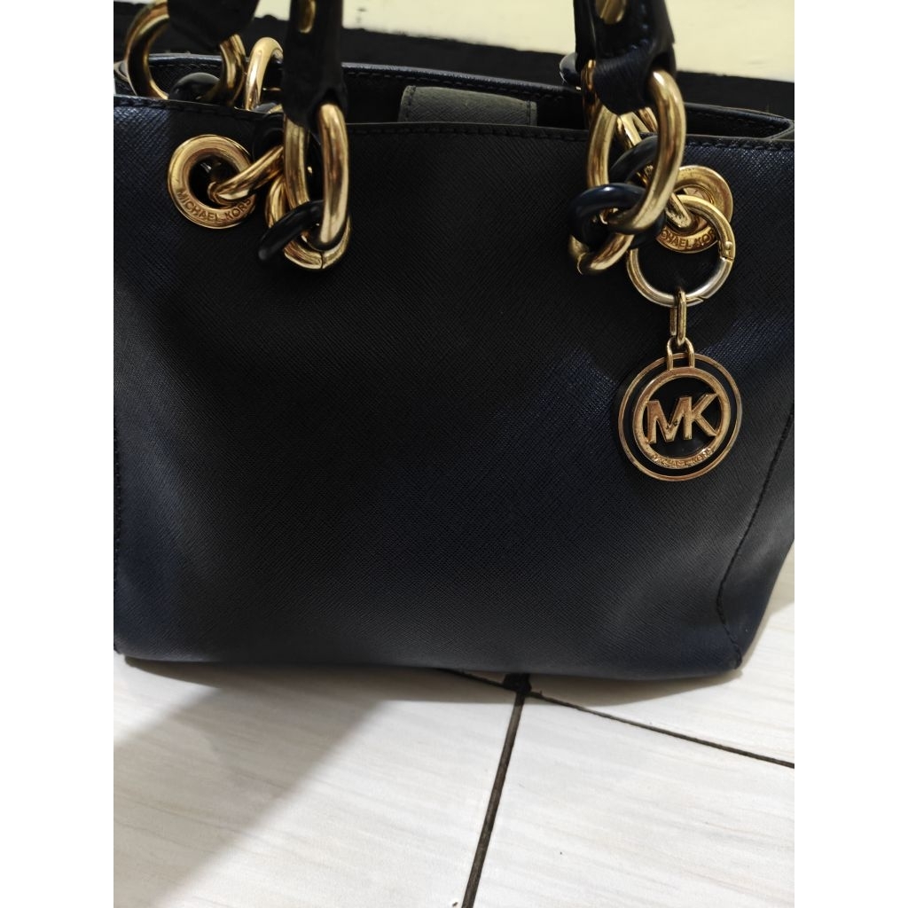 TAS Wanita - MK Cynthia Navy