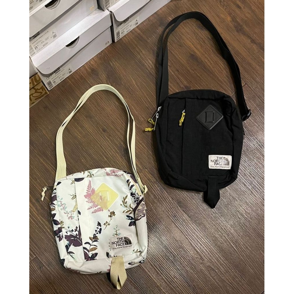 TAS THE NORTH FACE BERKELEY CROSSBODY SLING BAG