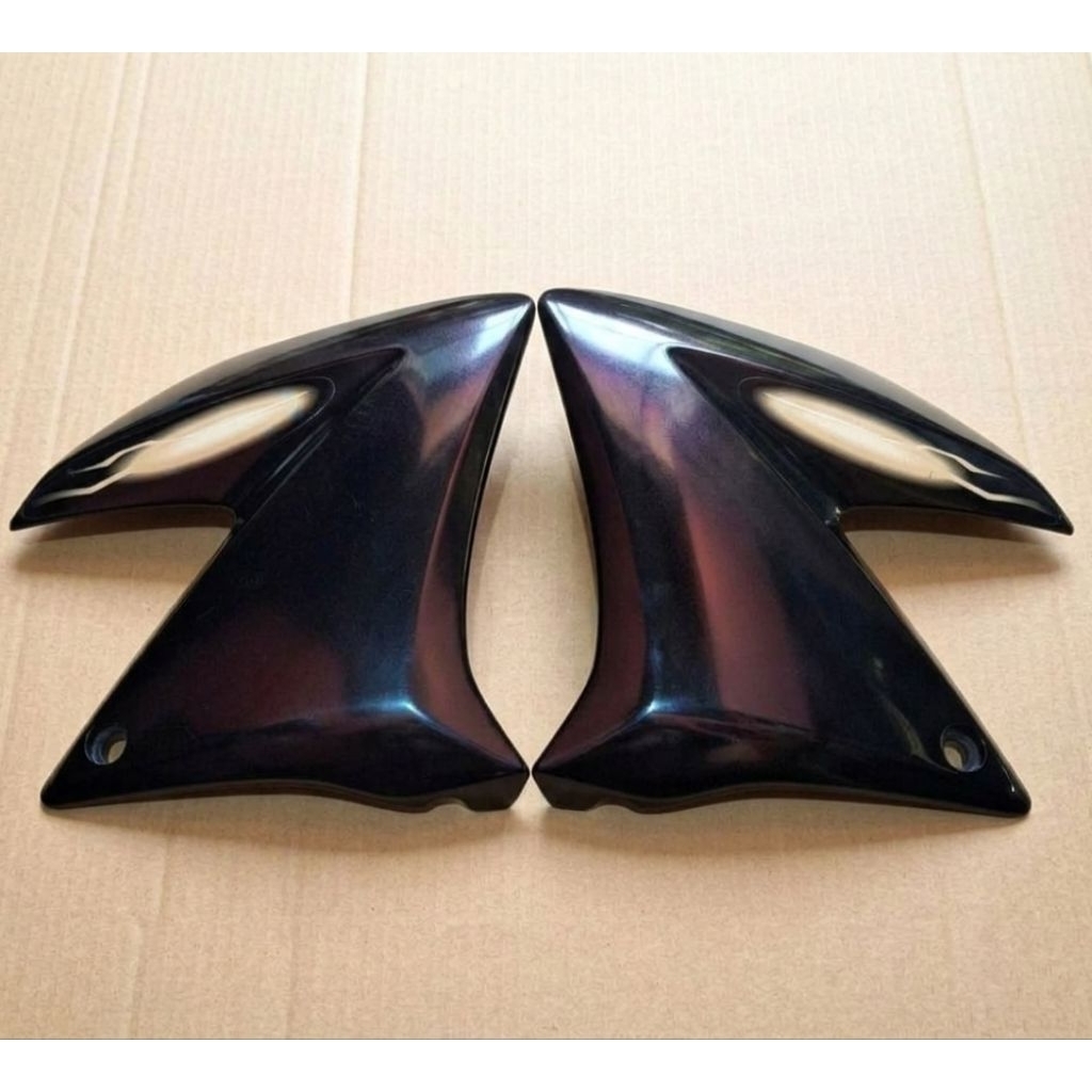 Coper bodi sayap tangki yamaha vixion old (2007-2012) hitam SEt KANAN kiri original second,Cover say
