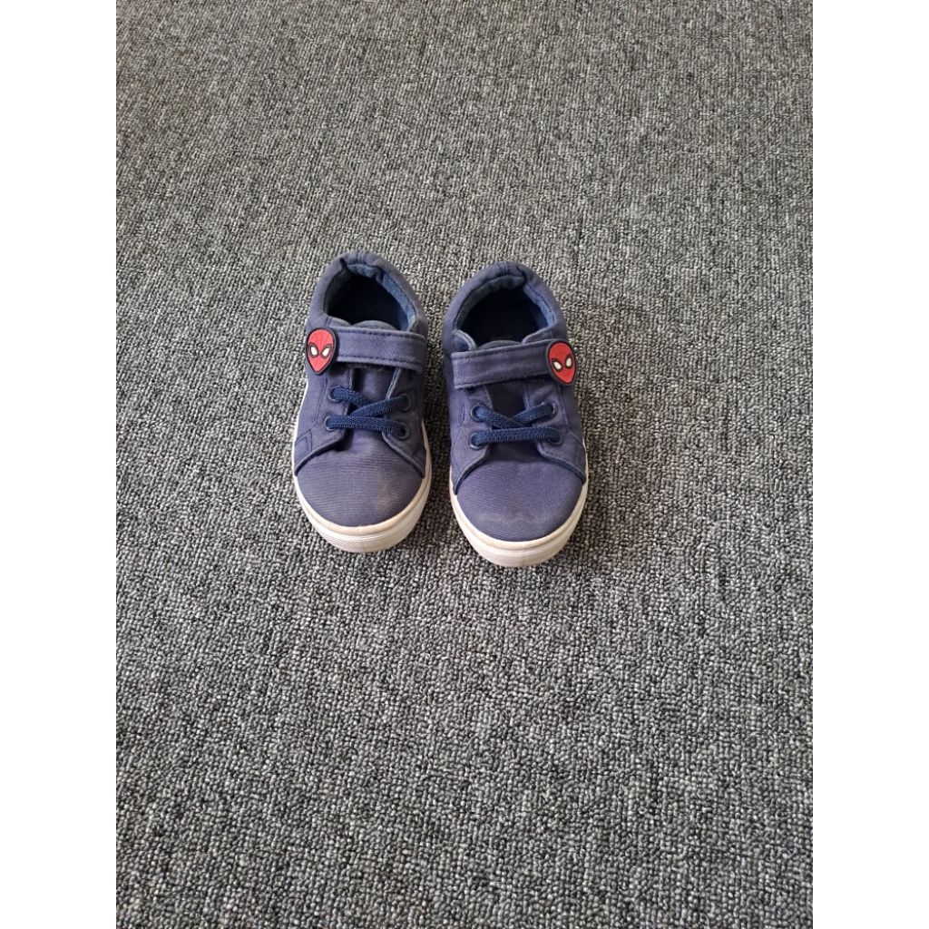 sepatu anak laki laki merk bata