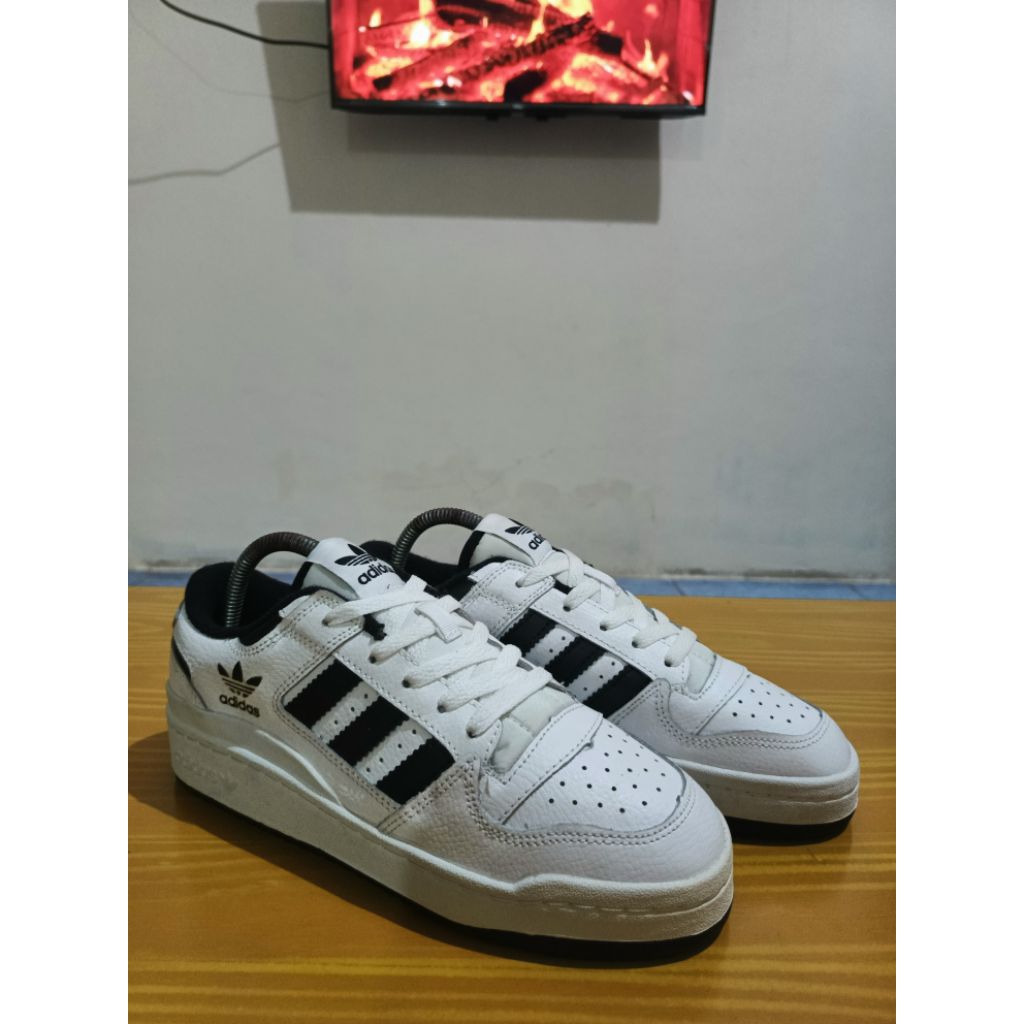 ADIDAS FORUM low