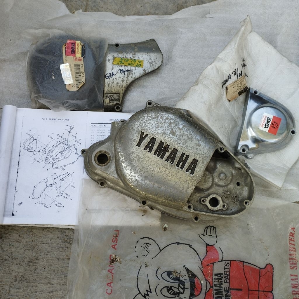 ORIGINAL NOS Bak Mesin YAMAHA DT100 DT125 Tahun Tua Untuk DTa DTb DTc 1974-1976 Warna Asli Aluminium