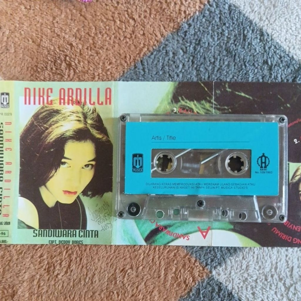 kaset Pita Nike Ardila album Sandiwara Cinta