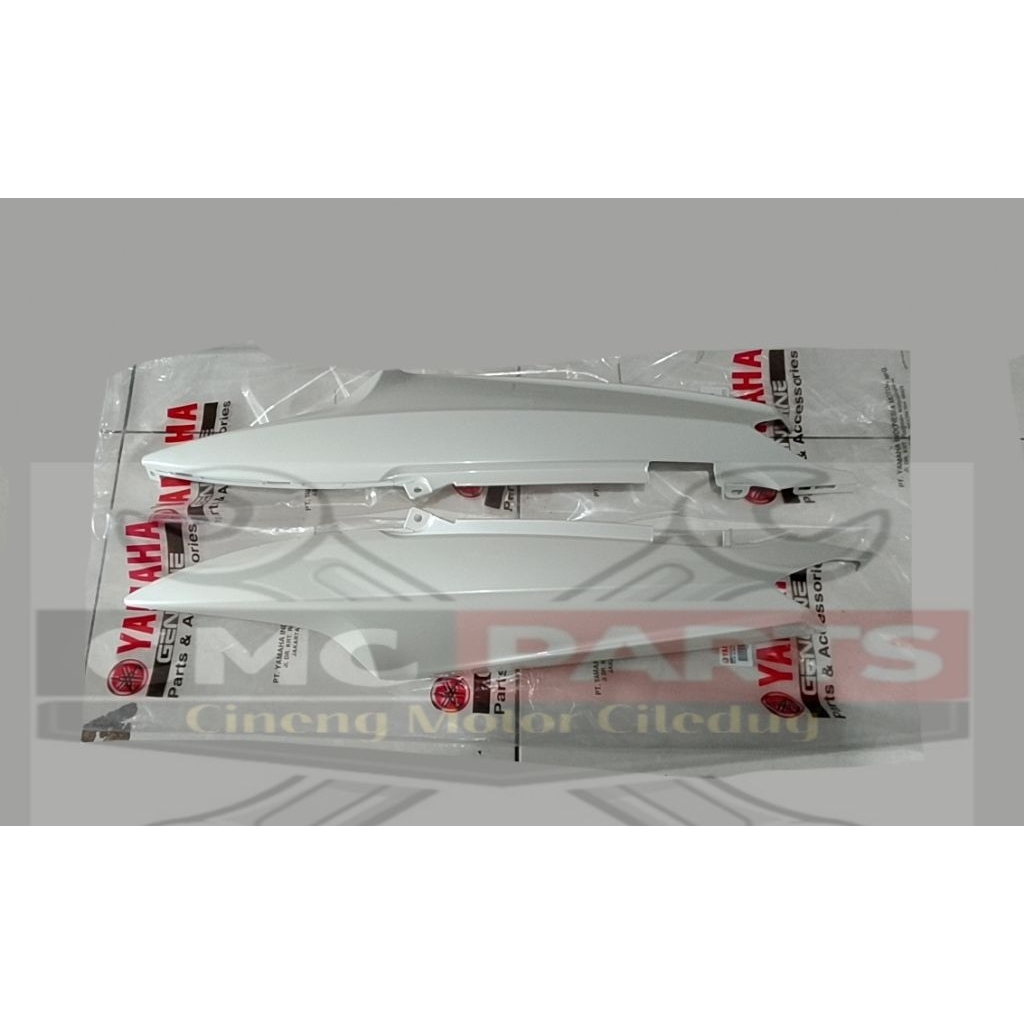 COVER BODY SET MIO SPORTY MIO SMILE WARNA PUTIH ORIGINAL