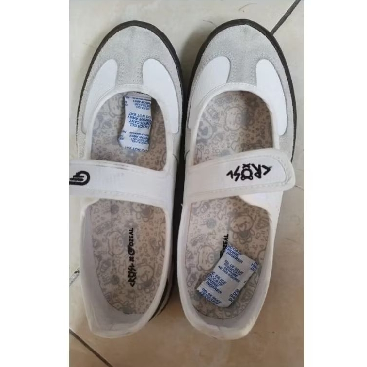 PRELOVE sepatu dewasa CRSL x gozeal