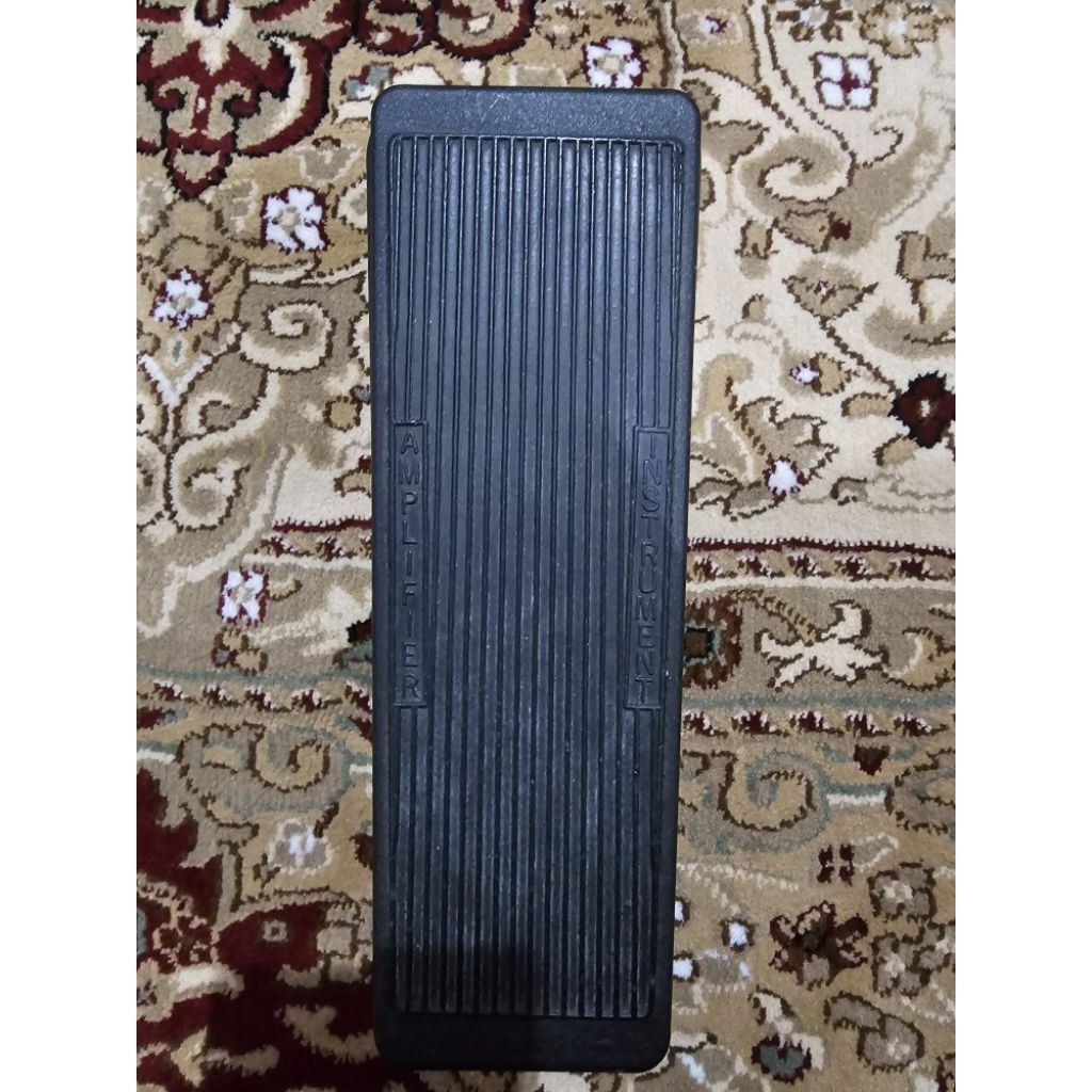 Wah Wah Cry Baby model GCB 95 Legend