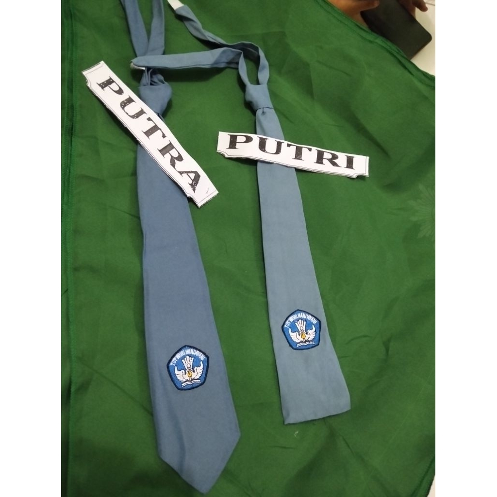 DASI Sekolah SMA BORDIR BIRU DASI SMA PEREKAT PUTRA DASI SMA PUTRI BORDIR DASI SMA CEWEK DASI SMA CO