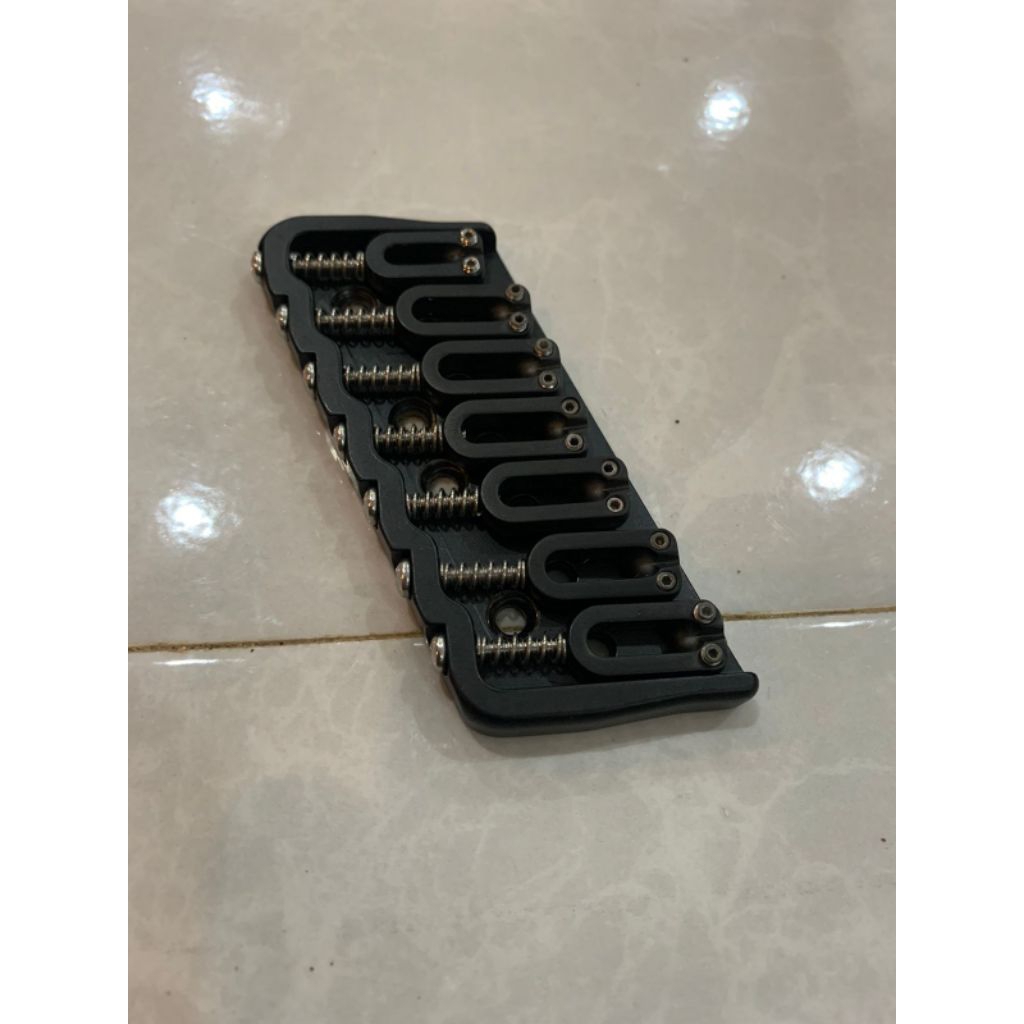Hipshot fixed bridge multiscale 7string