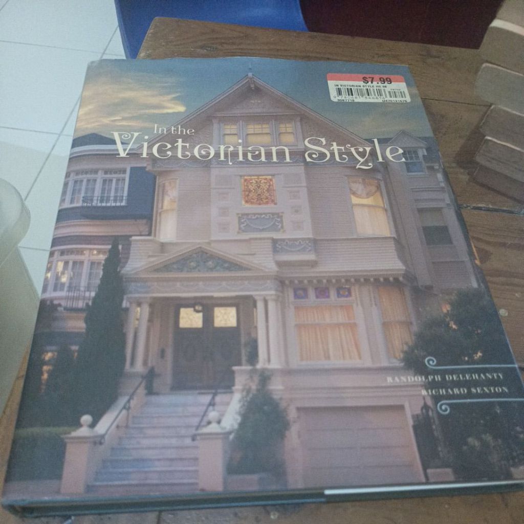 OBRAL BUKU ARSITEKTUR IN THE VICTORIAN STYLE