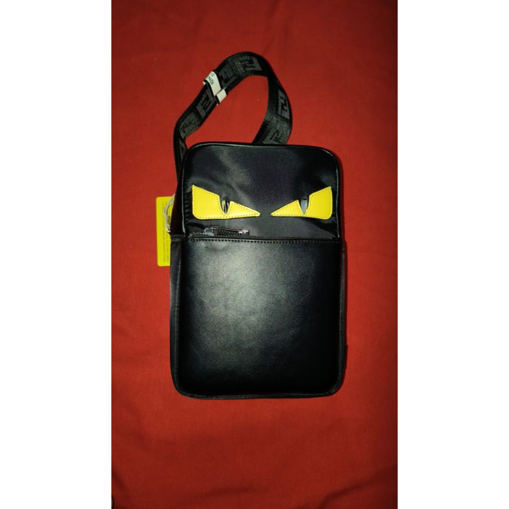 TasSelempangCowokKeren