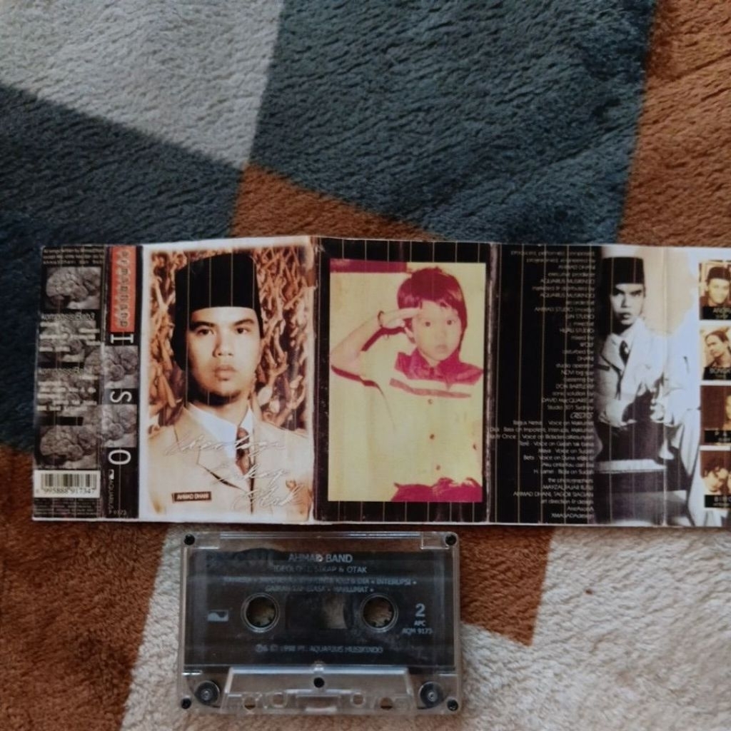 Kaset Pita  Ahmad Band