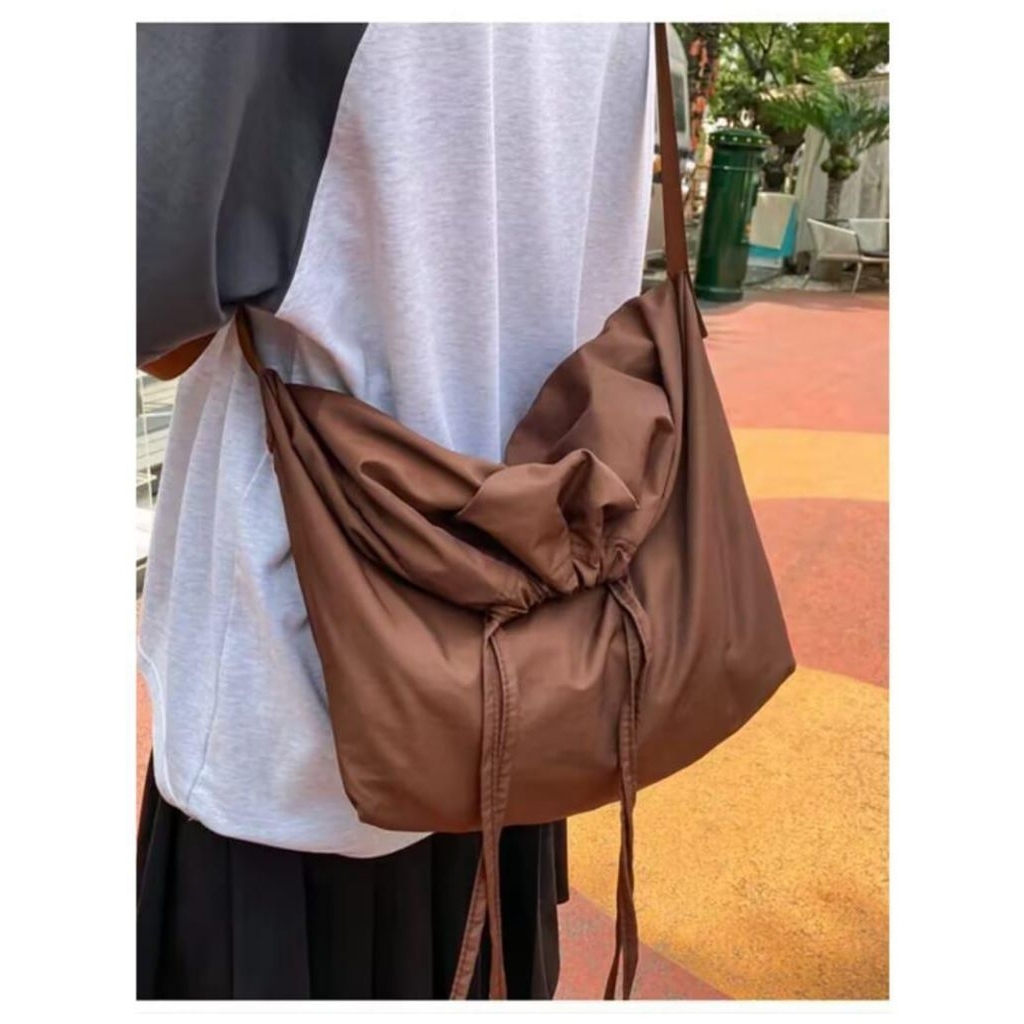 TAS SLEMPANG SERUT - TAS KEKINIAN - TAS SLEMPANG POLOS - TAS MODERN