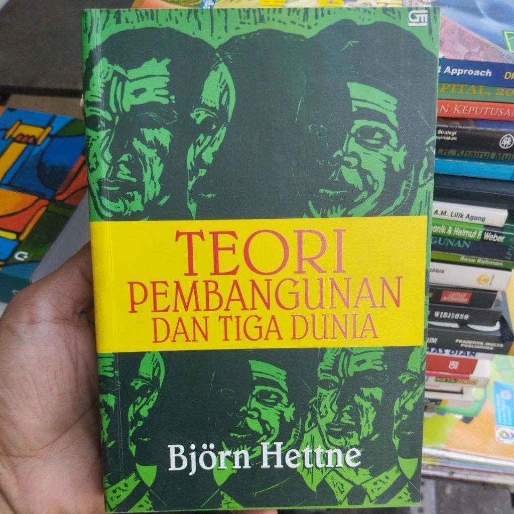 Original Buku Teori Pembangunan dan Tiga Dunia
