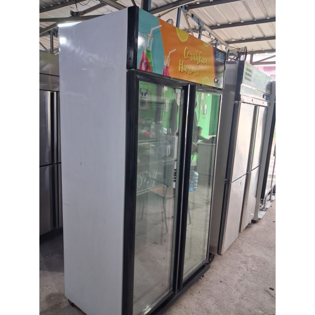 SECOND/BEKAS SHOWCASE 2 PINTU GEA/RSA