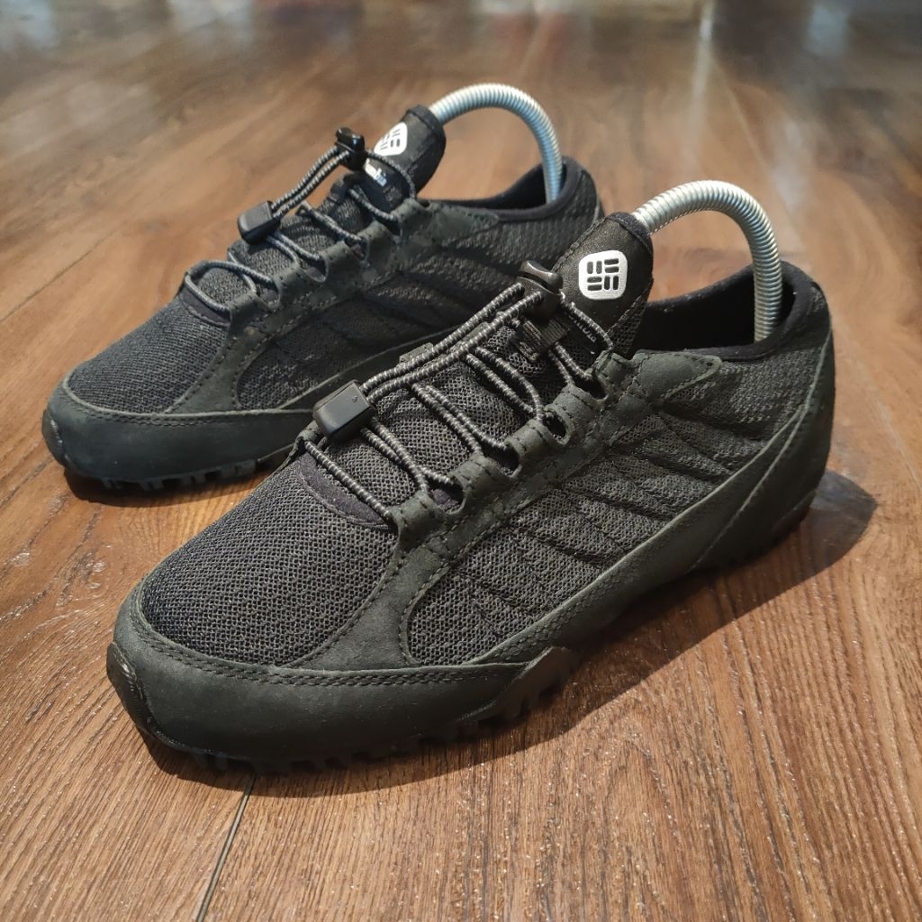 (Preloved) Sepatu Columbia Sz 40