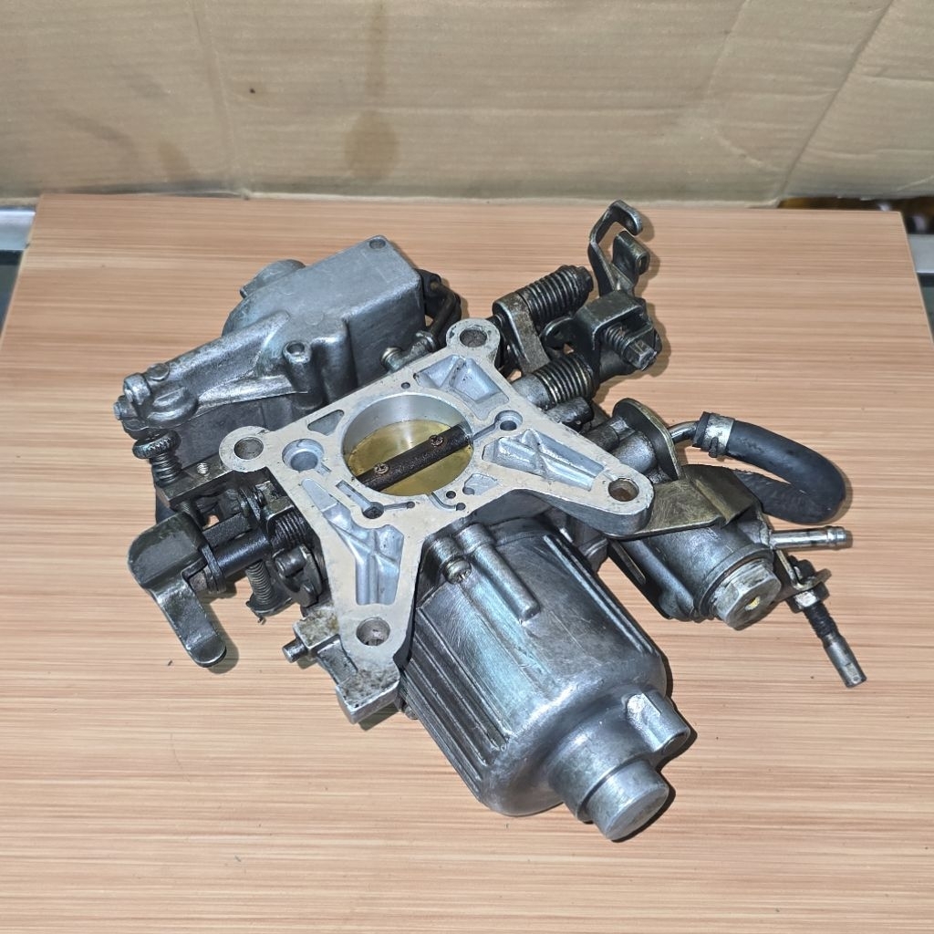 Karburator Mitsubishi Kuda Bensin