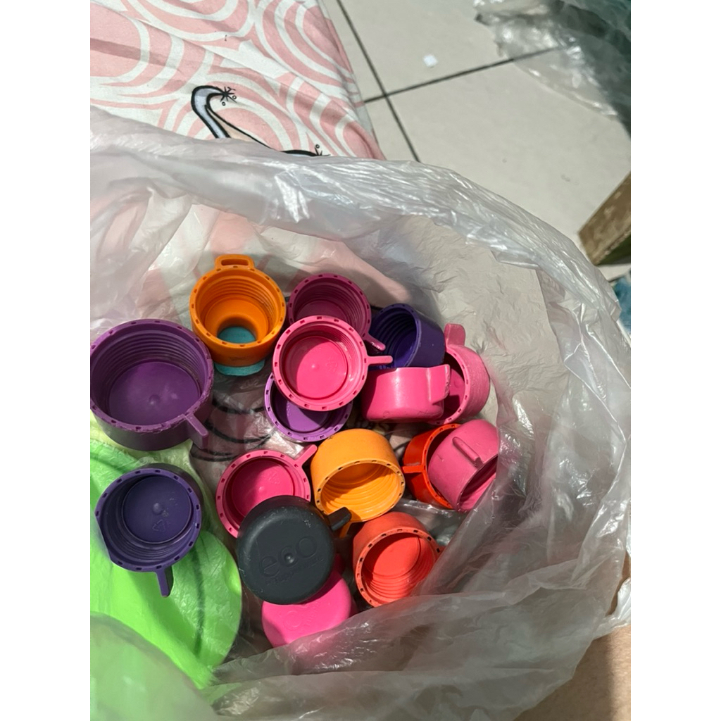 Tutup botol eco dan lehernya flip Tupperware