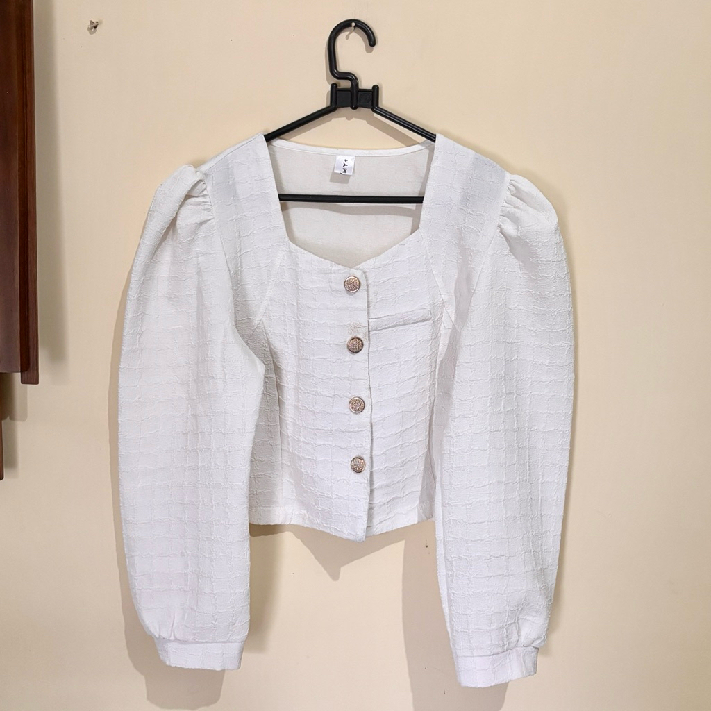 PRELOVED Blouse Puffy Crop My Sorella