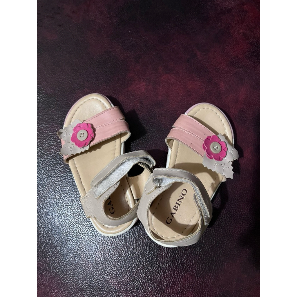 PRELOVED SANDAL GABINO ANAK