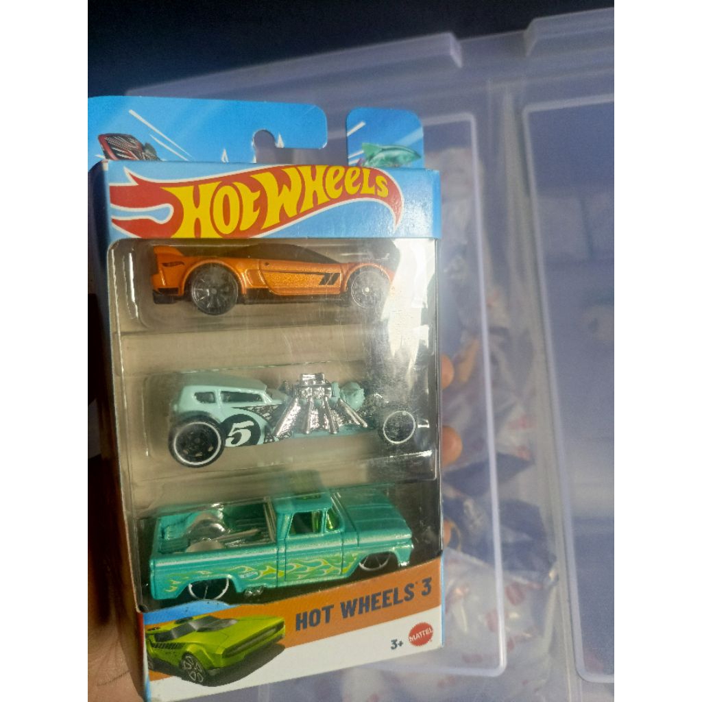 hot wheels 3 pack  chevy