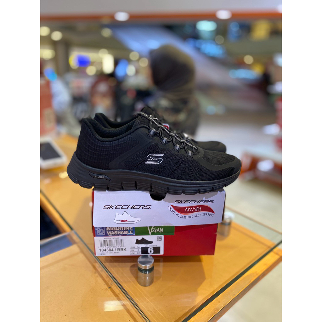 SKECHERS Women Full Black
