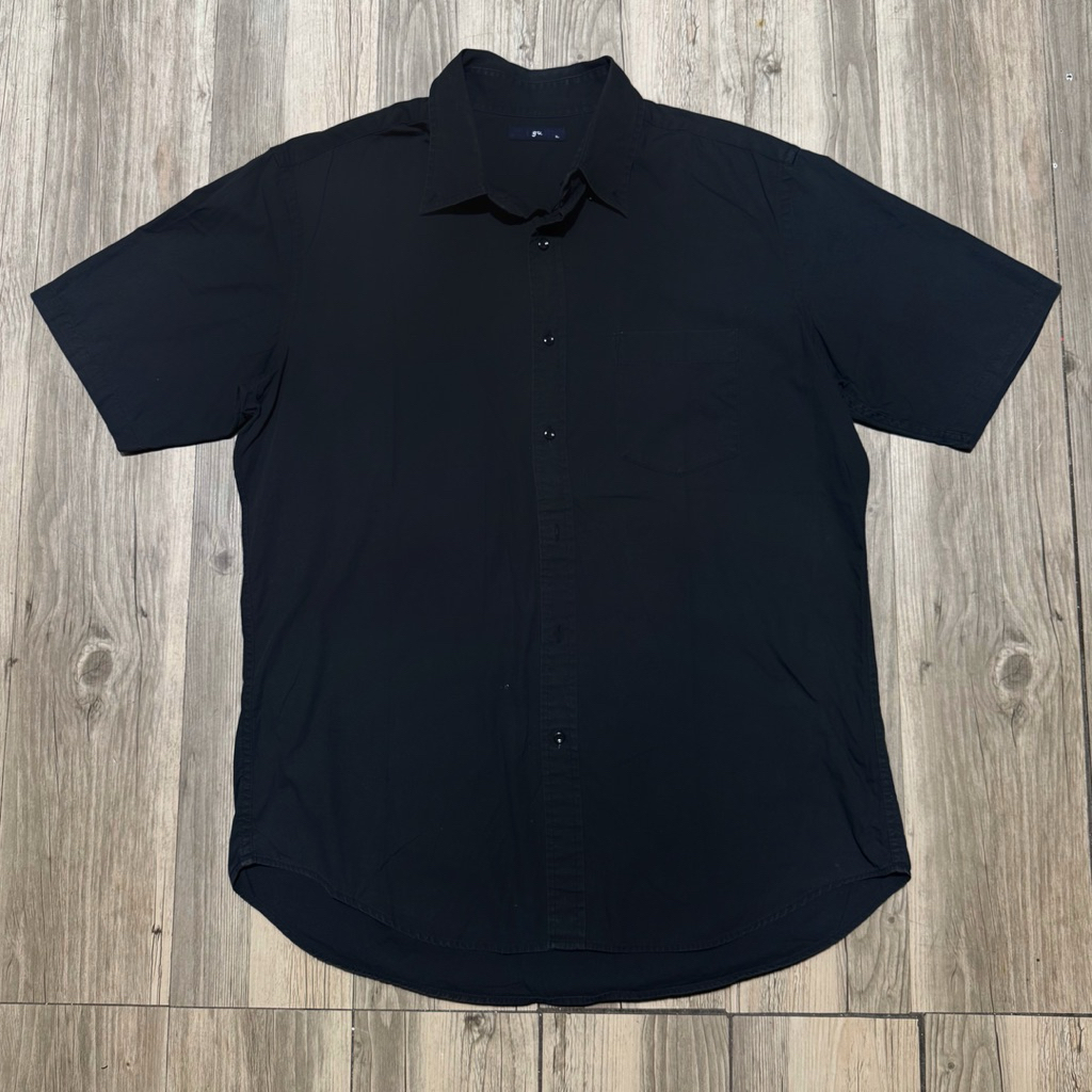 Kemeja Uniqlo Black Basic Formal Original