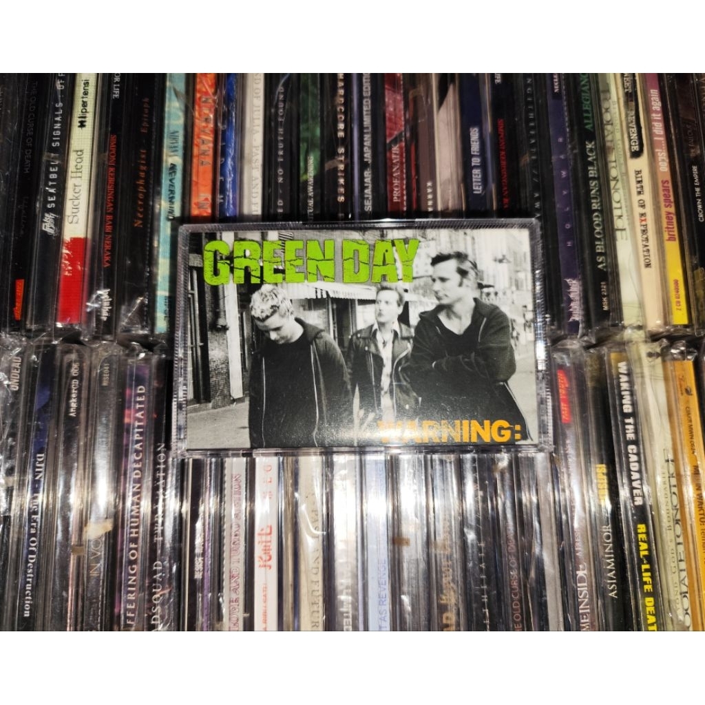 Kaset Green Day - Warning