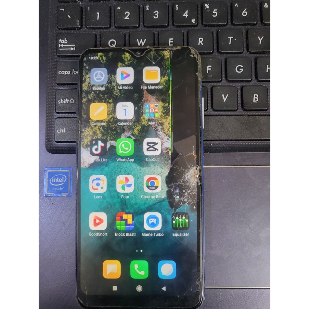 mesin redmi 8a pro unit normal 2/32 minus lcd no pola/pin