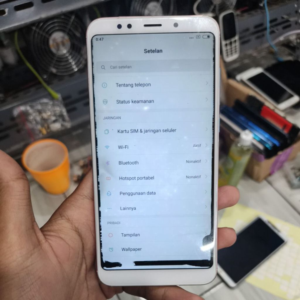 REDMI 5 PLUS 4/64 MINUS CEK DESKRIPSI