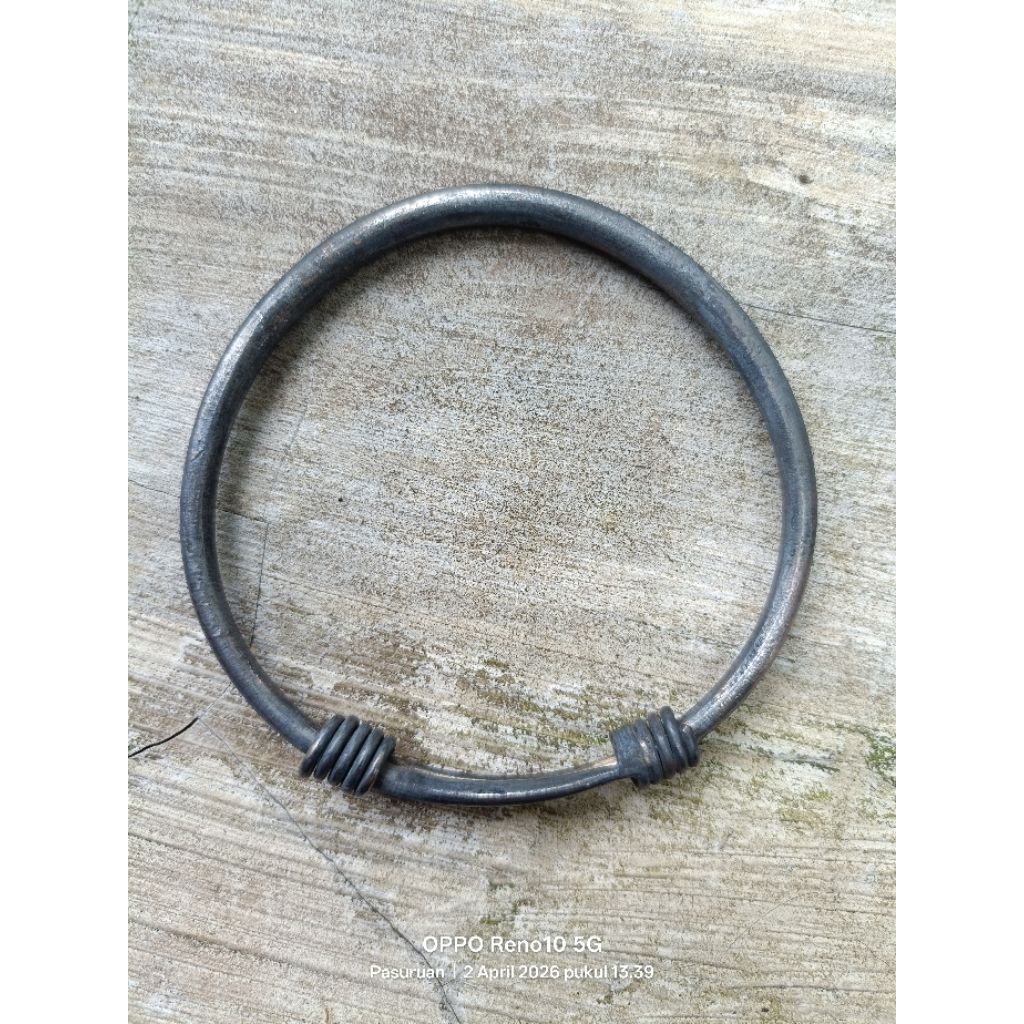 gelang kuno barang temuan 03