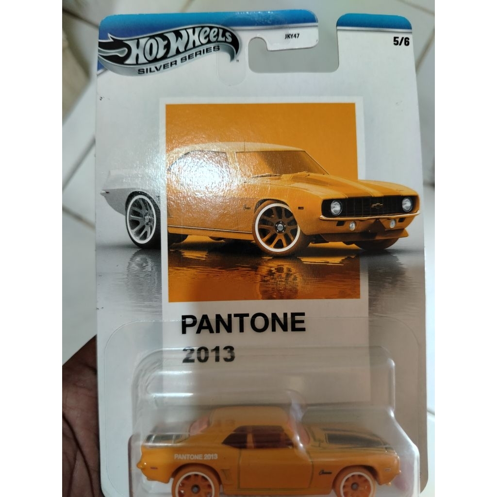 hot wheels pantone "69 copo camaro