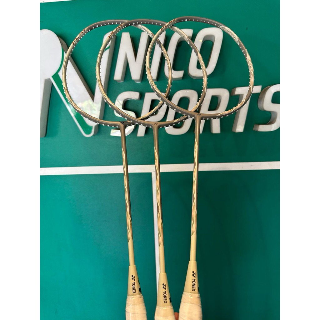 Raket Yonex Astrox 77 Play