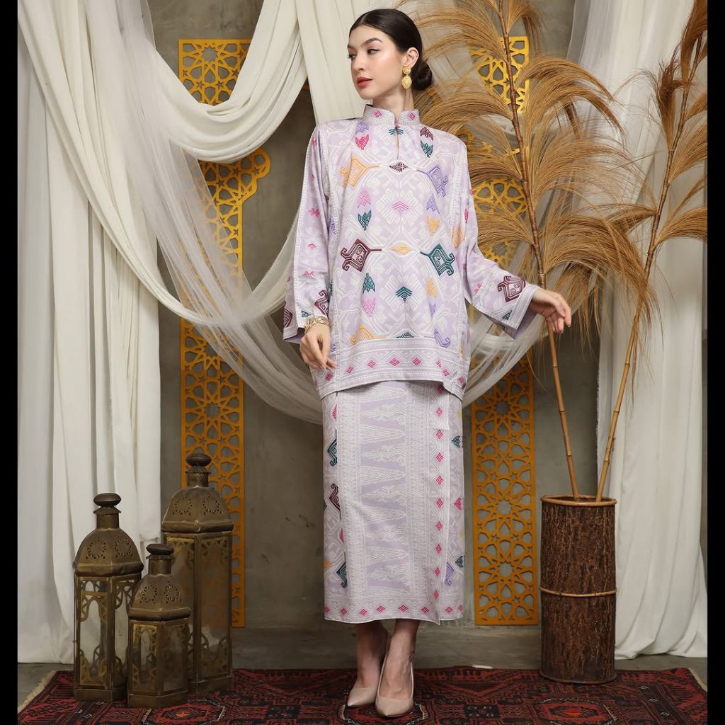 Kebaya Lilac | Kebaya Purple | Kebaya Ungu | Kebaya Premium | Kebaya Wisuda | Kebaya Modern | Kebaya