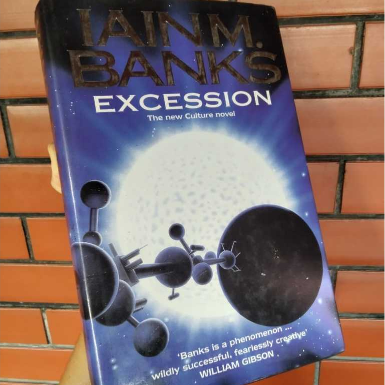 Iain M. Banks Excession (HC) Buku Novel Science Fiction Bahasa Inggris Preloved