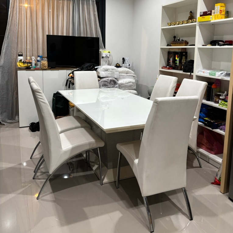 Informa 1 Set Meja Makan dan 6 Kursi