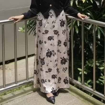 Floral Skirt Armani Silk | Rok Bunga-Bunga Silk
