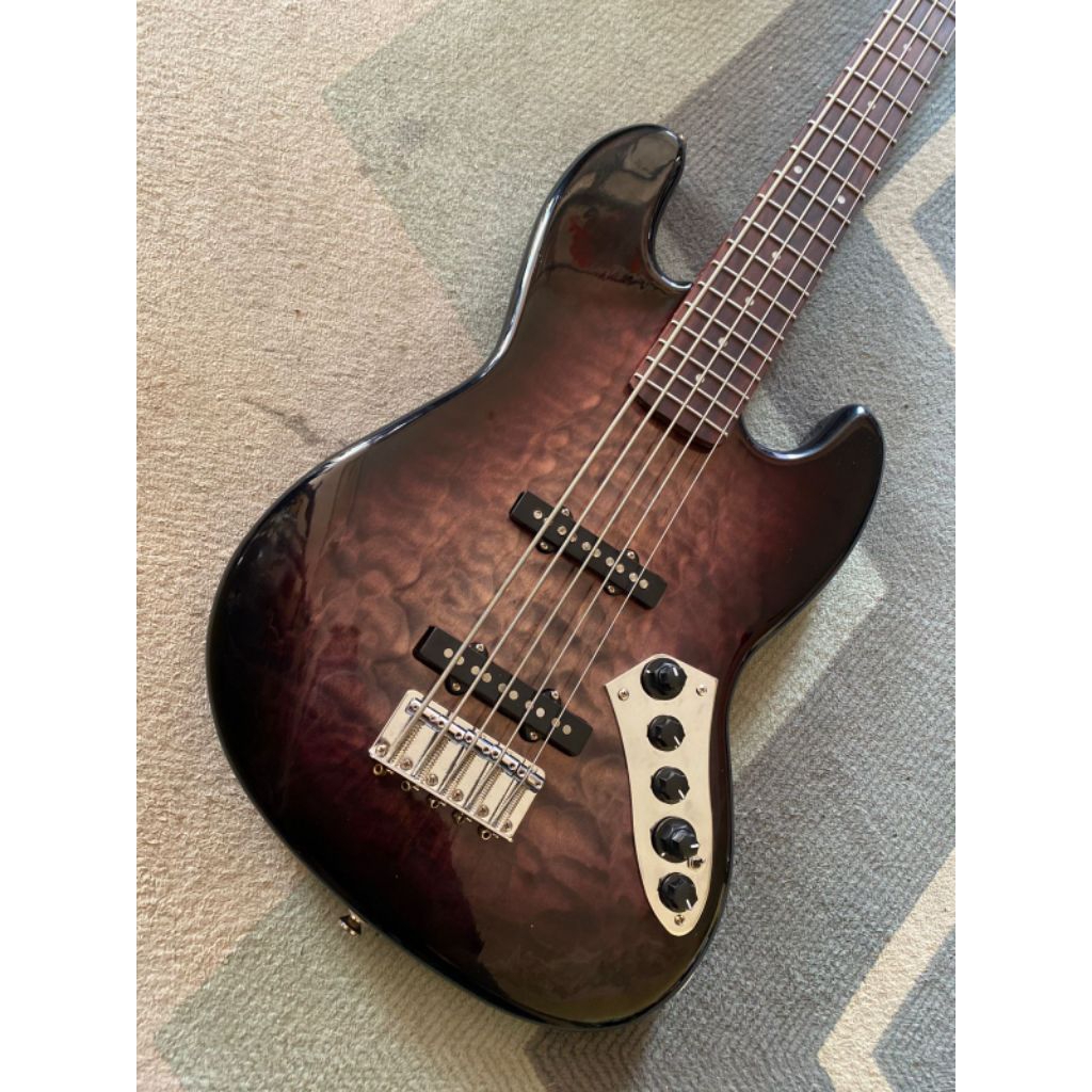 Bass 5string model Fender Jazz custom HQ preamp aktive original