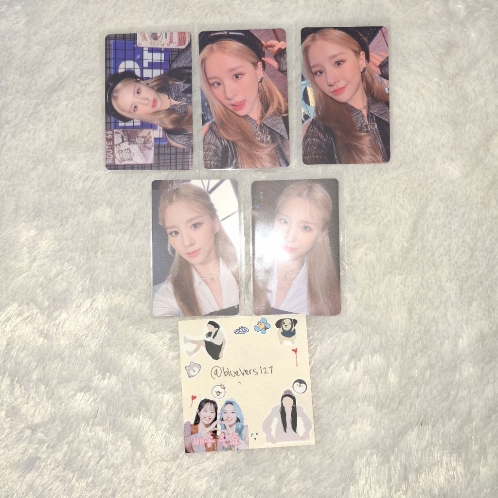 LOONA HEEJIN SEASON GREETING 2022 PHOTOCARD SET