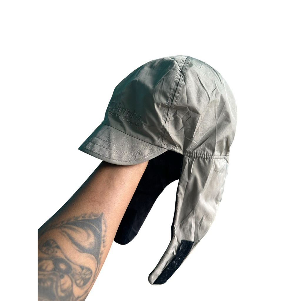 COLUMBIA BOA FLAP CAP